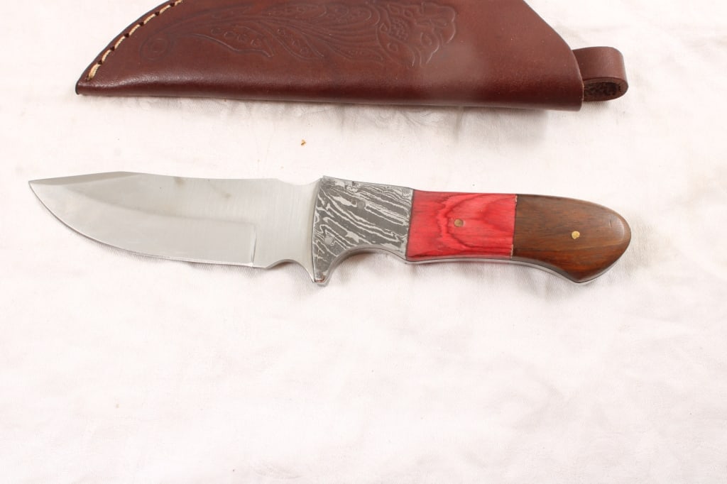 2 Custom Made Fixed Blade Knives in Sheaths - 9