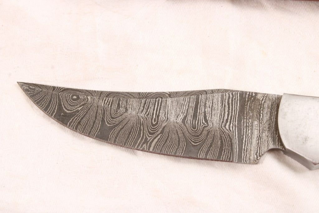 2 Damascus Fixed Blade Knives in Sheaths - 10