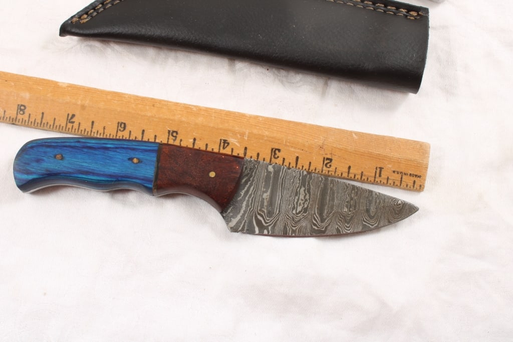 2 Damascus Fixed Blade Knives in Sheaths - 6