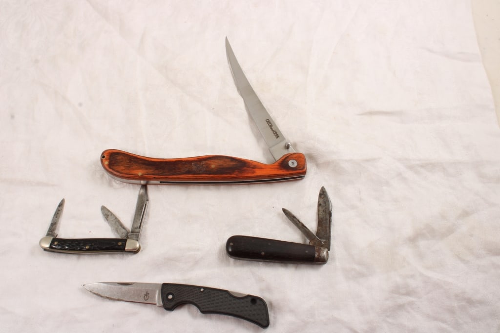 4 Pocket, Folding, Folding Lock blade Knives (1 of 17)