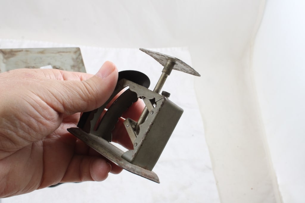 2 Antique Postal Scales, 2 Budweiser Beer Tip Tray - 6