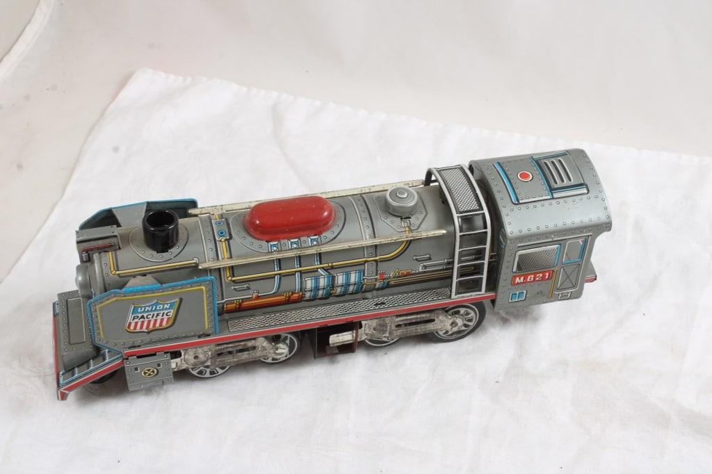 Hubley Diesel Plow, Modern Toys Locomotive Japan - 9