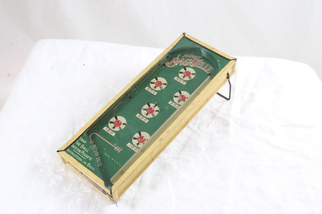 Midget Bagatelle Pinball Game with Instructions: Midget Bagatelle Pinball Game with Instructions - Lot Size 7" x 3" x 2". 1 Lb. Photos are part of description (Live Auctioneers on displays a max of 20 photos -check other polatforms for all