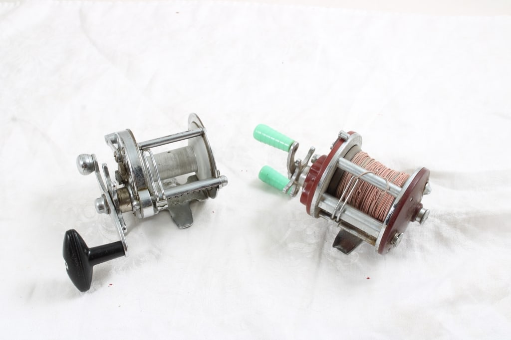 Penn Peer 109, Pflueger Rocket 1375 Fishing Reels (1 of 11)