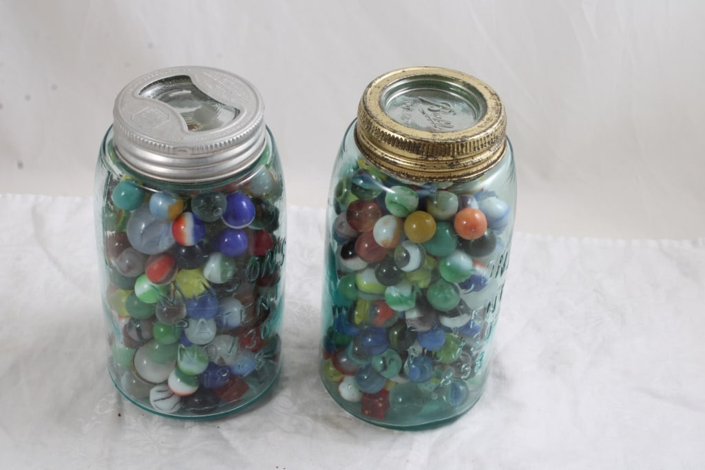 2 Quart Canning Jars Full of Vintage Marbles (1 of 13)