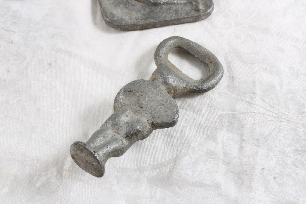 4 Risque Collectible Plaque, Coin, Ashtray, Opener - 12