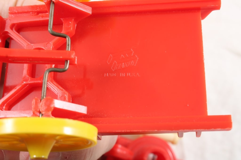 6 Hardy Western Toy Wagons, Horses, Drivers - 20