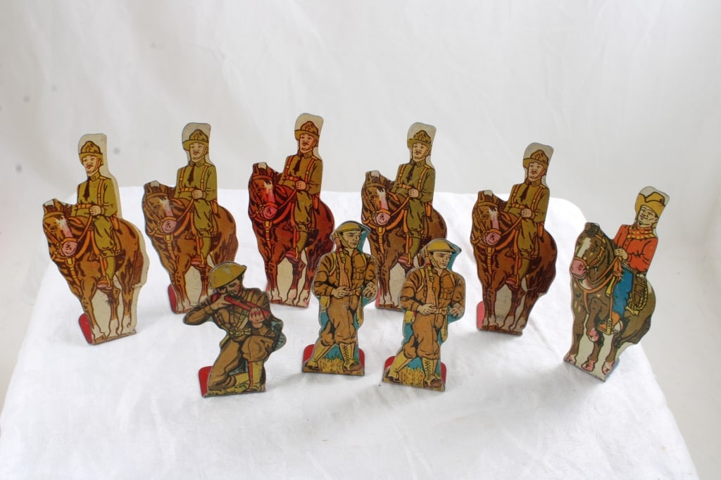 9 Marx WWI Tin Litho Soldiers, Cavalry, Cowboy: 9 Marx WWI Tin Litho Soldiers, Cavalry, Cowboy - 3 U S Army Infantry, 3 U S Cavalry, 1 Cowboy. Lot Size 5" x 5" x 3". 1 Lb. Photos are part of description (Live Auctioneers on displays a max of 20 pho