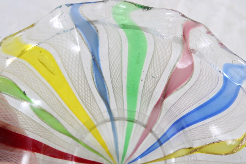 Murano, Pueblo & Pearlescent Art Glass - 18