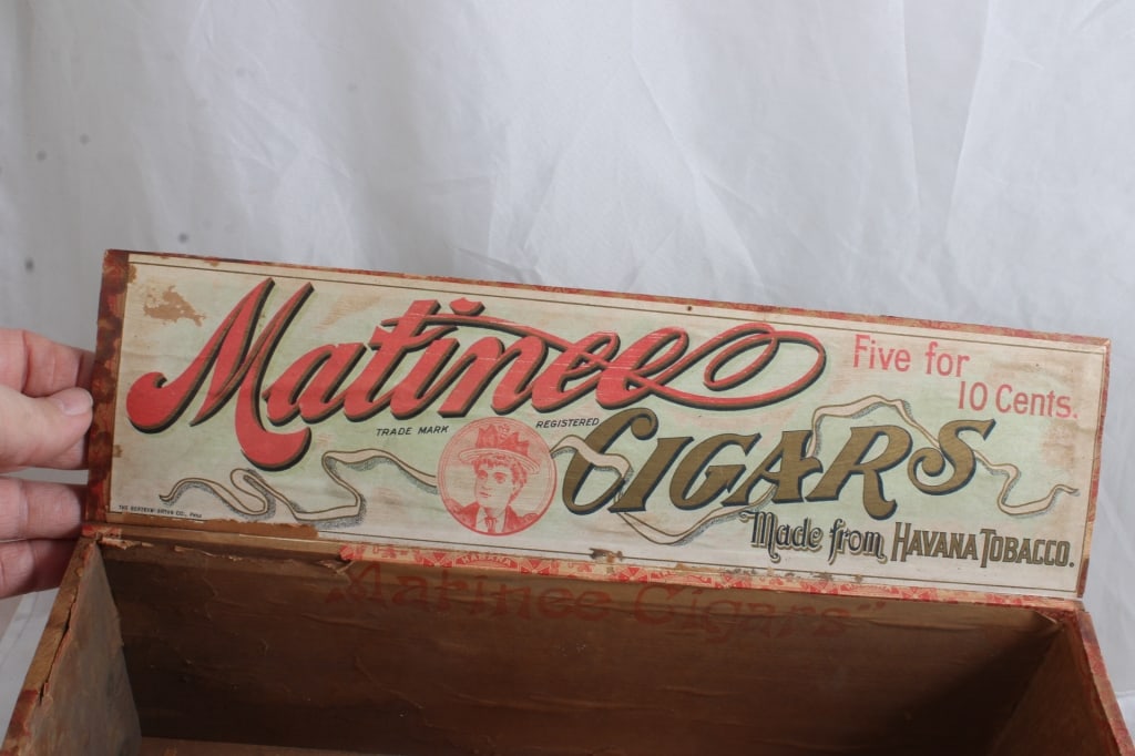 Antique Cigar Store Display Box, Labels, Cloths - 15