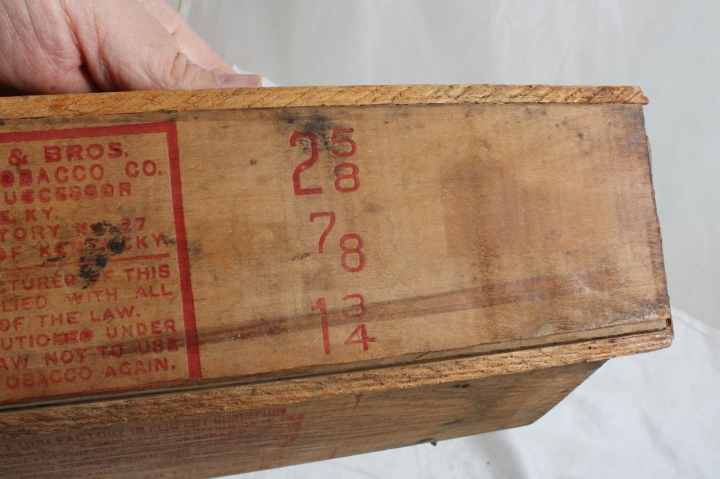 Boot Jack Tobacco Box, 2 Souvenir Cigars - 5