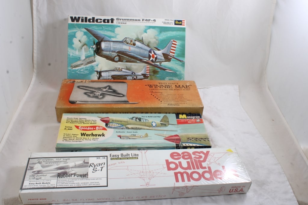 4 Airplane Model Kits Revell, Monogram, Others (1 of 20)