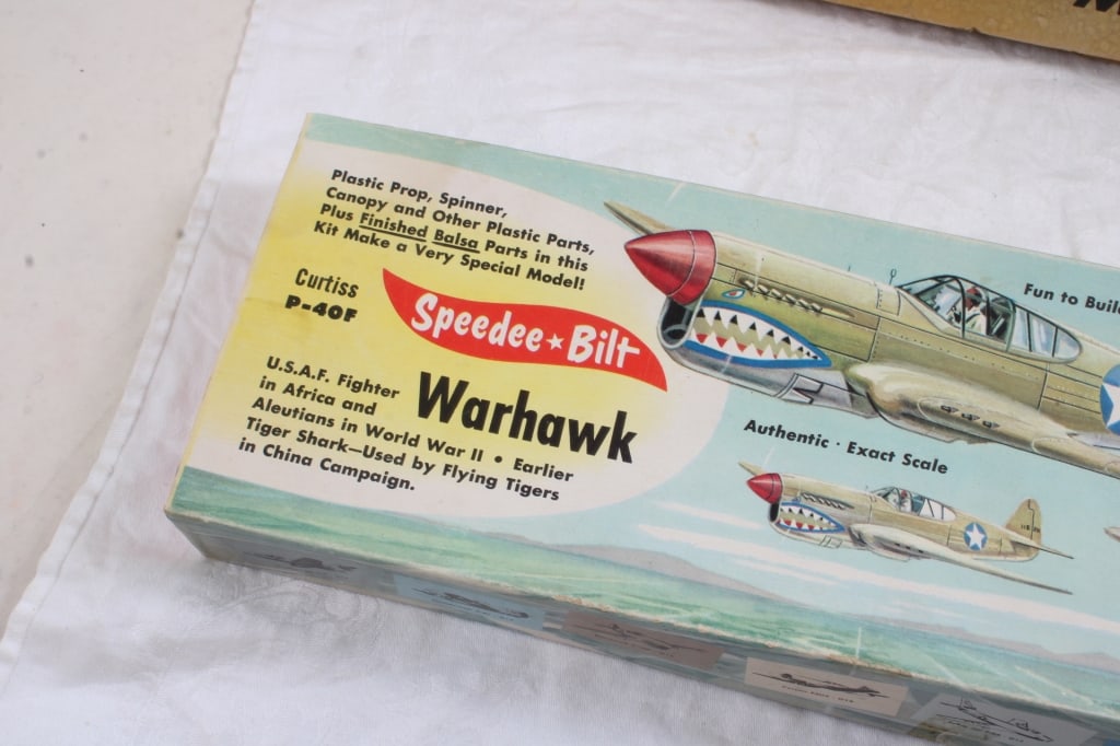 4 Airplane Model Kits Revell, Monogram, Others - 9