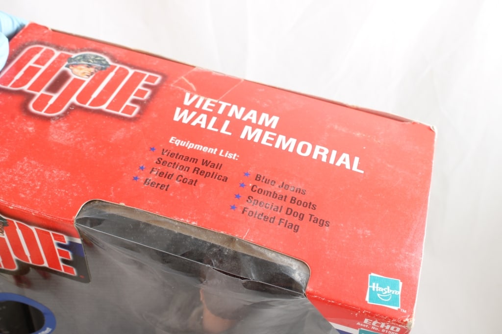 G I Joe Vietnam Memorial Figure, 1973 Color Forms - 11