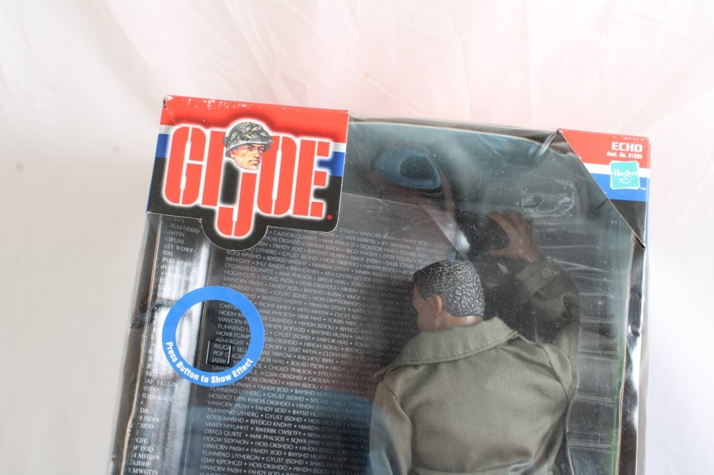 Hasbro G I Joe Vietnam Memorial Figure New in Box - 5