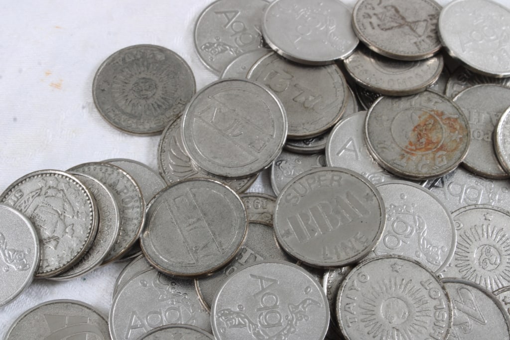 100+ Japanese Slot Machine & Arcade Tokens - 3