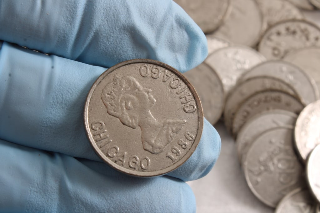 100+ Japanese Slot Machine & Arcade Tokens - 7