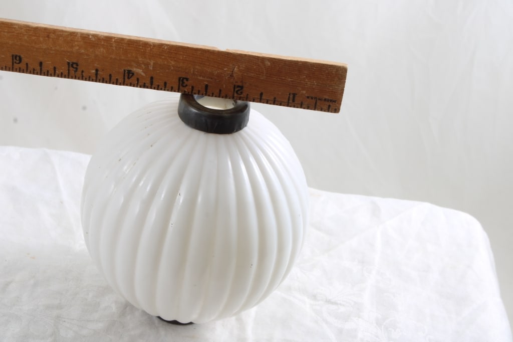 White Pleated Glass Lightning Rod Ball - 7