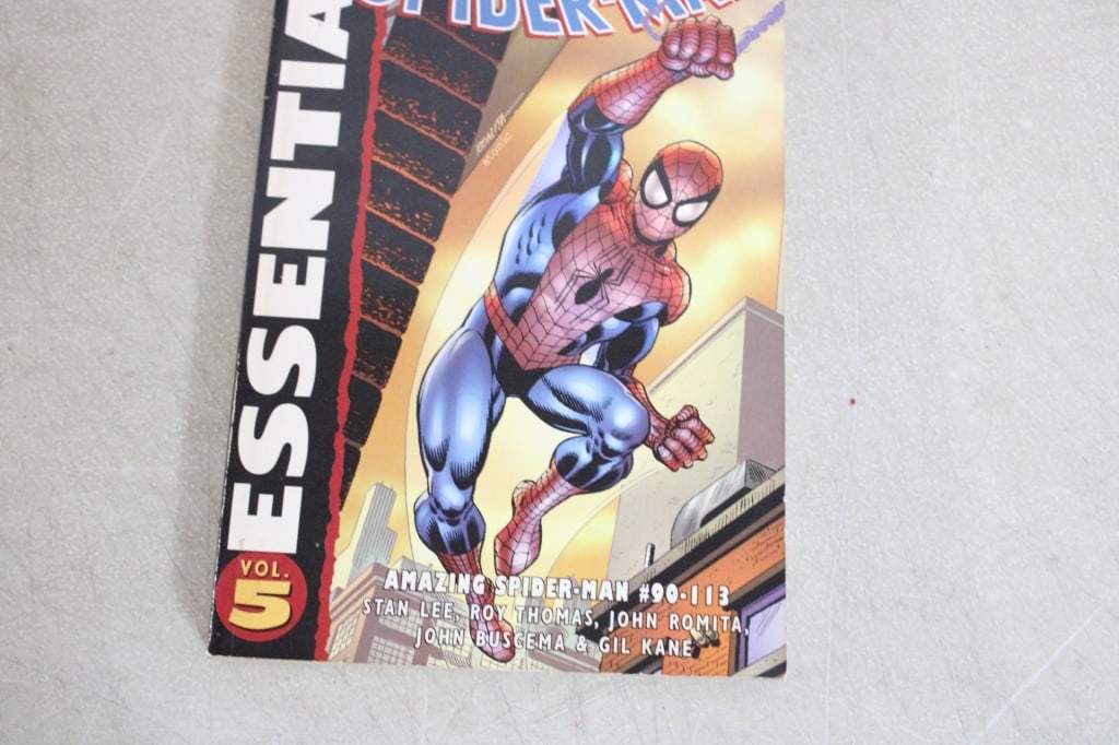 2 Marvel Essential Spider-Man Comics - 12