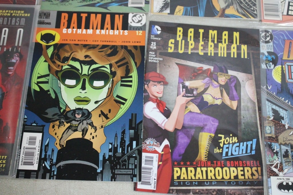 17 DC Comic Books Spider-Man, Batman - 5