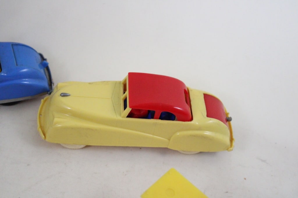 Renwal Cars, Trucks, Furniture & Tupperware Toys - 13