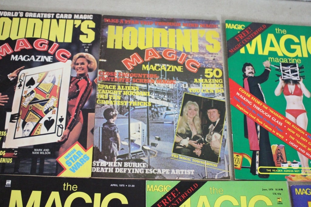 7 Houdini's & The Magic Magazines 1970's - 7