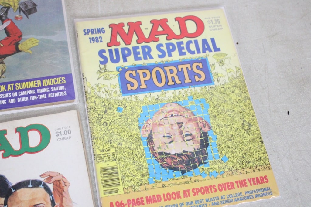 4 Risque Pinup Beau, Escapade, 3 Mad Magazines - 13