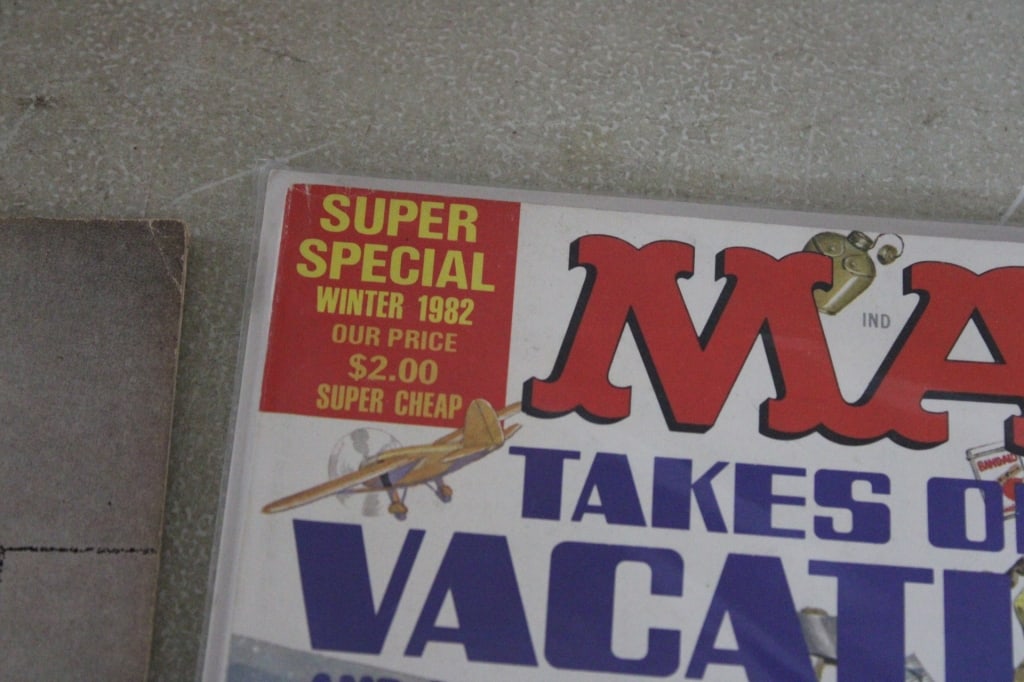 4 Risque Pinup Beau, Escapade, 3 Mad Magazines - 16