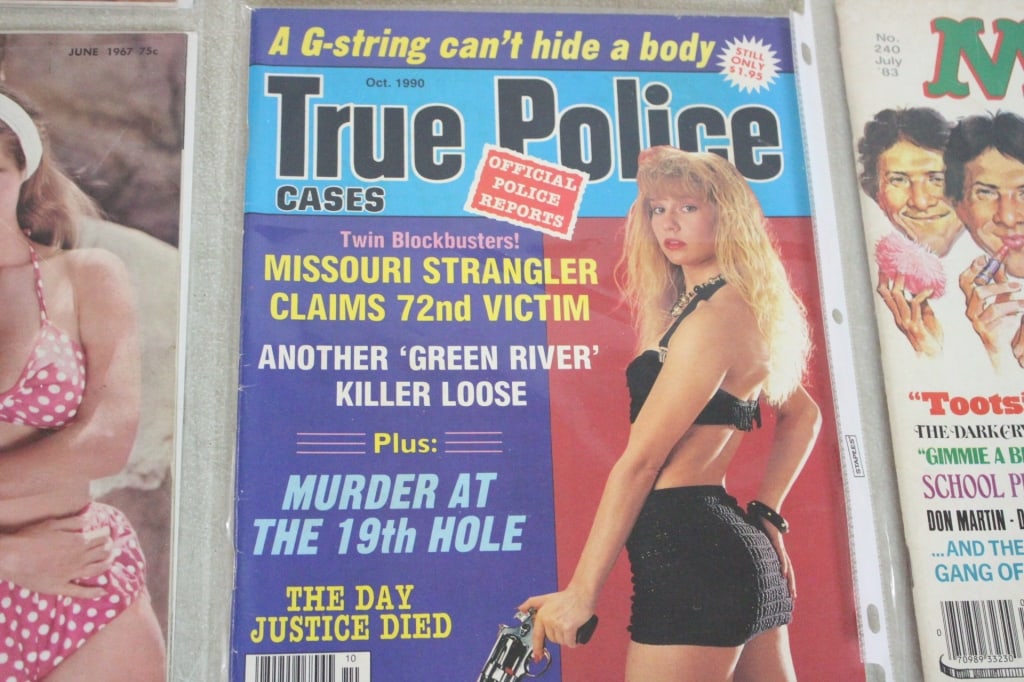 4 Risque Pinup Beau, Escapade, 3 Mad Magazines - 9