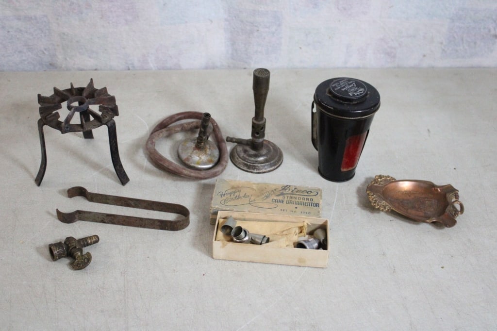 Lantern, Burners & Stand, 1915 Panama Expo Ashtray (1 of 20)