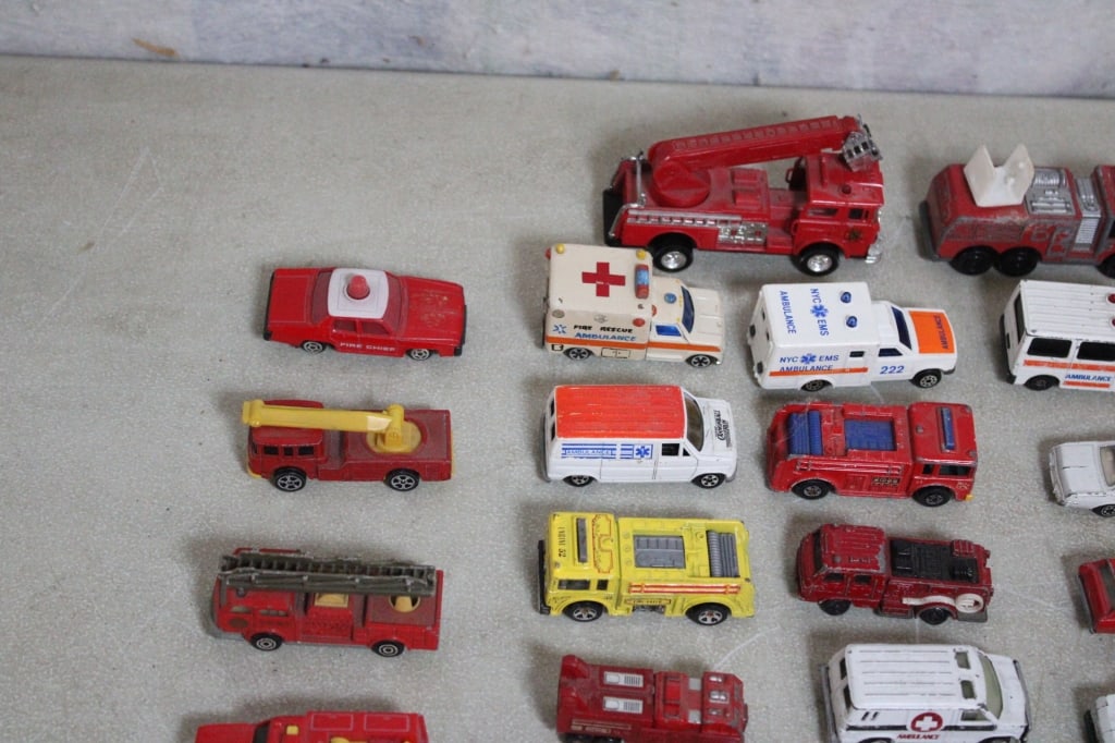 35+ Fire Trucks and Emergency Vehicles - 6
