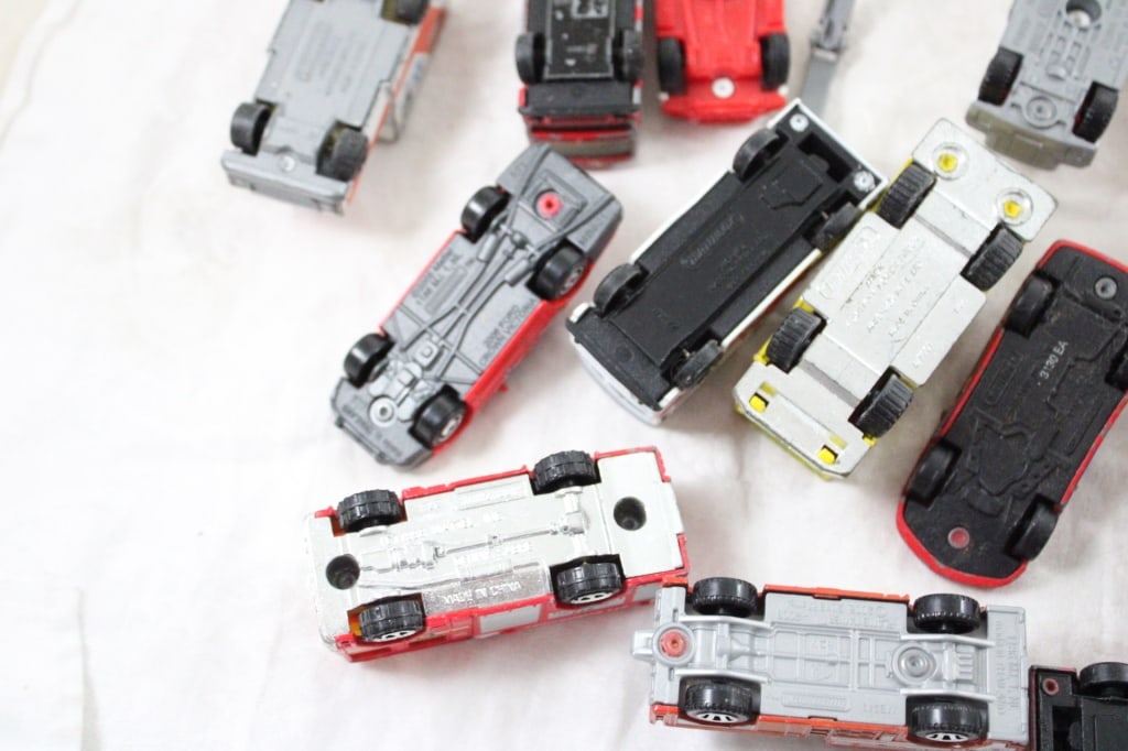 20 Matchbox Fire Trucks and Emergency Vehicles - 17