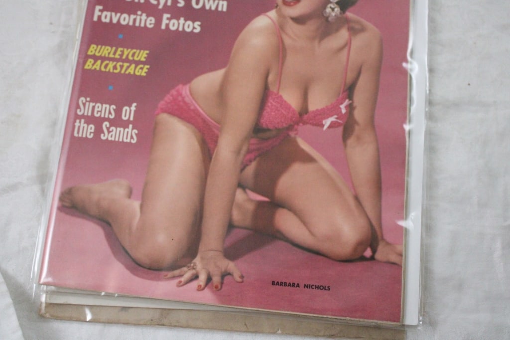 8 Risque Nude Men's Magazines - 11