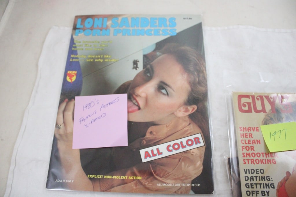 5 Risque Nude Men's Magazines - 10