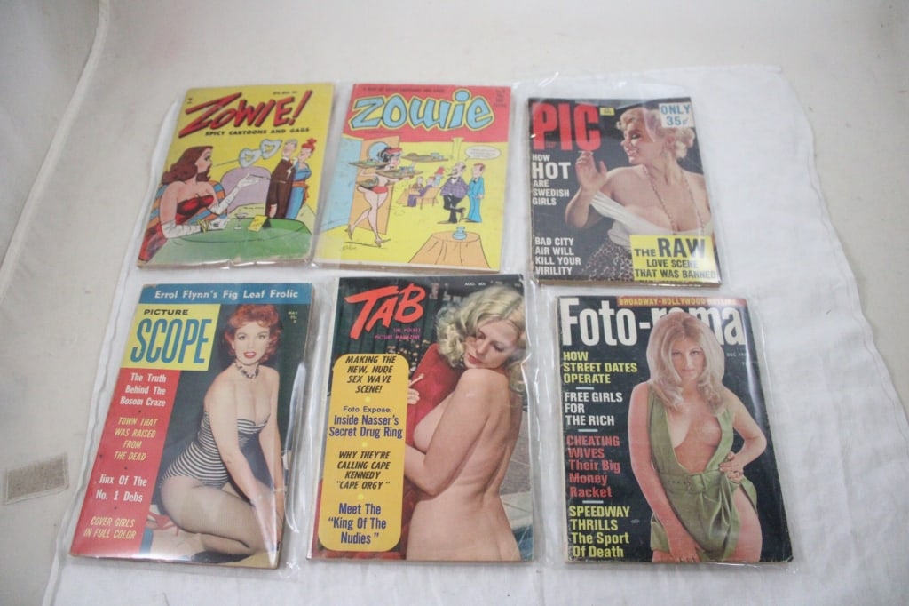 6 Pocket Size Nude Pin Up Magazines 1950's, 70's: 6 Pocket Size Nude Pin Up Magazines 1950's, 70's - PIC, TAB, (2) Zowie, Picture Scope, Fotorama. Lot Size 8" x 6" x 3". 2 Lbs. Photos are part of description (Live Auctioneers on displays a max