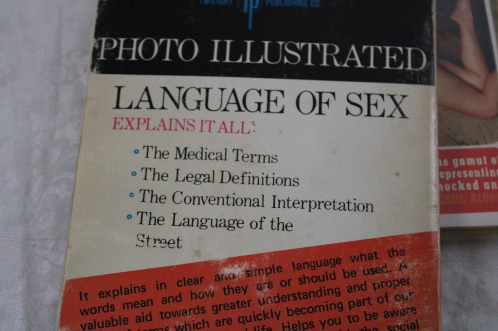 Language of Sex & 2 Other Books - 4