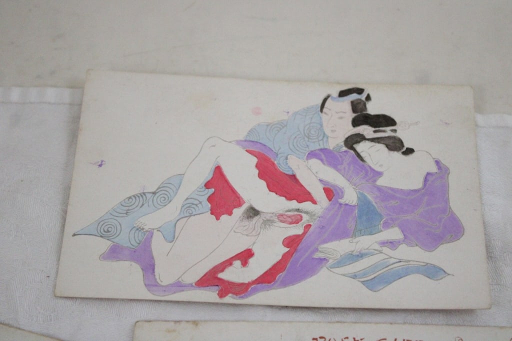 10 Shunga Japanese Erotic Postcards & Photos - 13