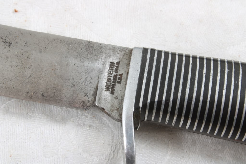 Western Fixed Blade Knife with Sheath - 2