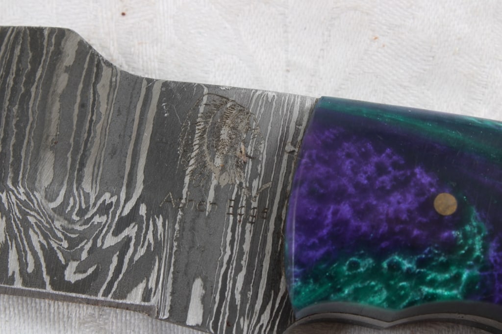 2 Fixed Blade Knives with Sheaths - 15