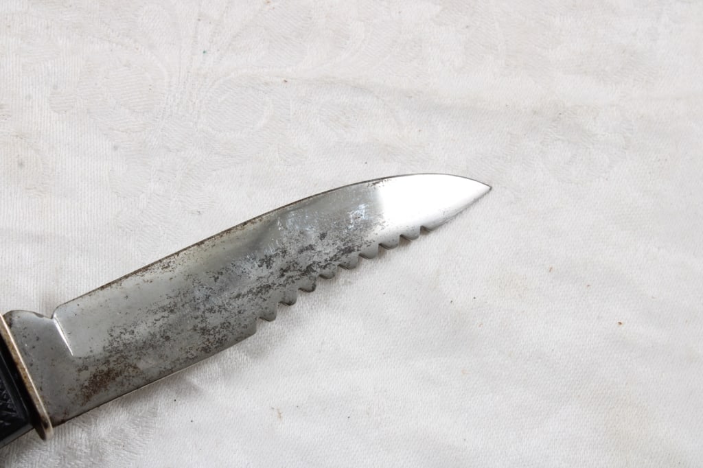 2 Fixed Blade Knives with Sheaths - 5