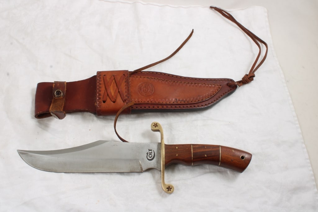 Fixed Blade Colt Bowie Knife in Sheath (1 of 14)