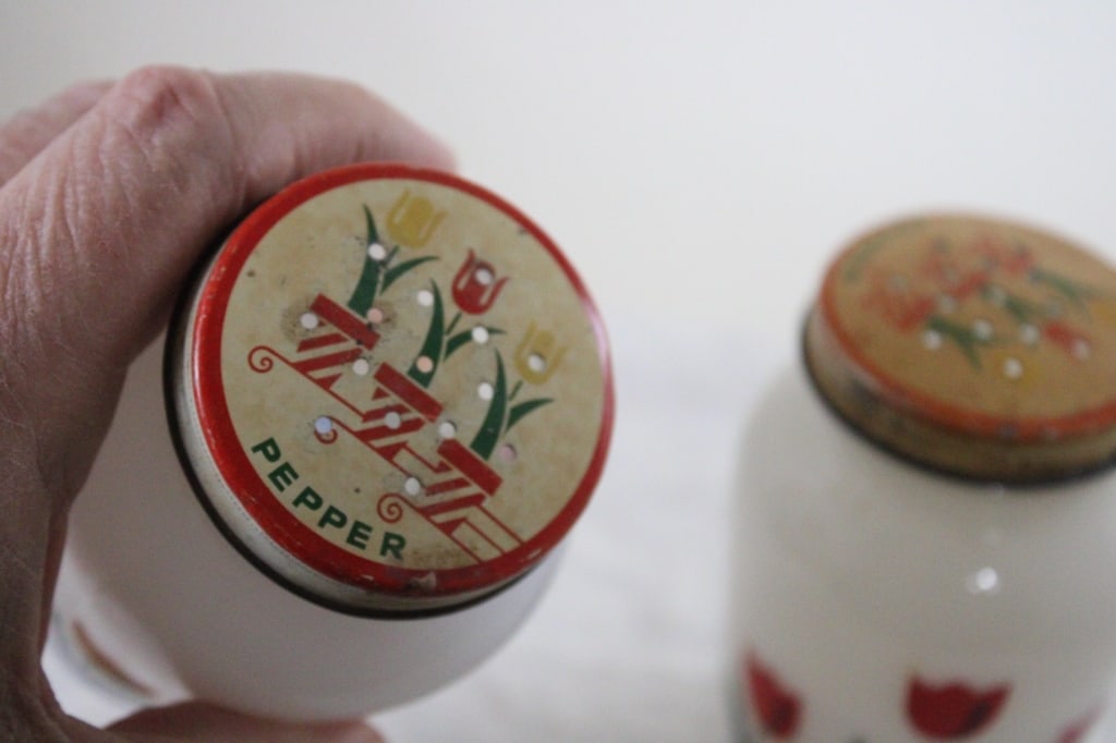 2 Fire King Tulip Pepper Shakers w/ Original Lids - 5