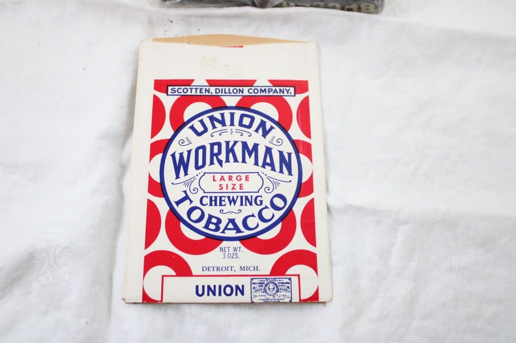 Bugler Cigarette Rolling Machine in Box & More - 18