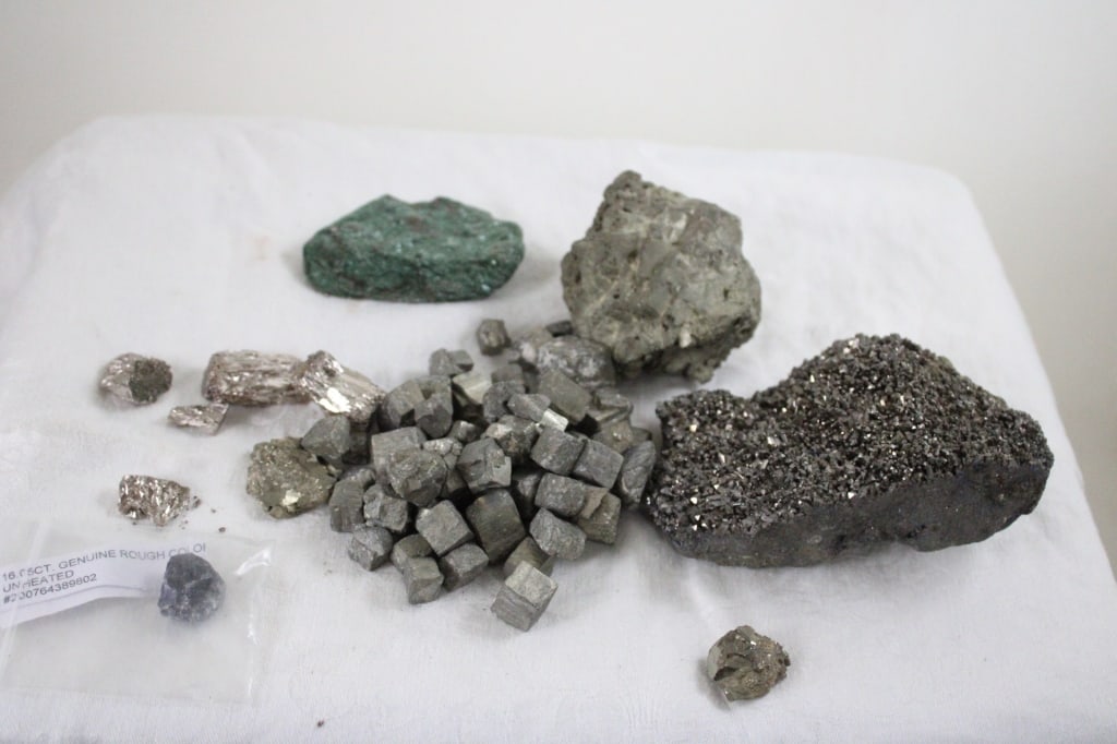 Assortment of Geological Minerals & Specimens (1 of 20)