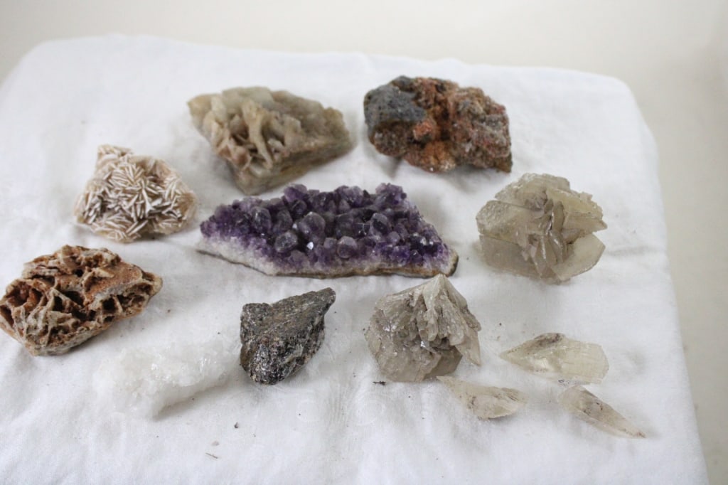 Assortment of Geological Minerals & Specimens (1 of 17)