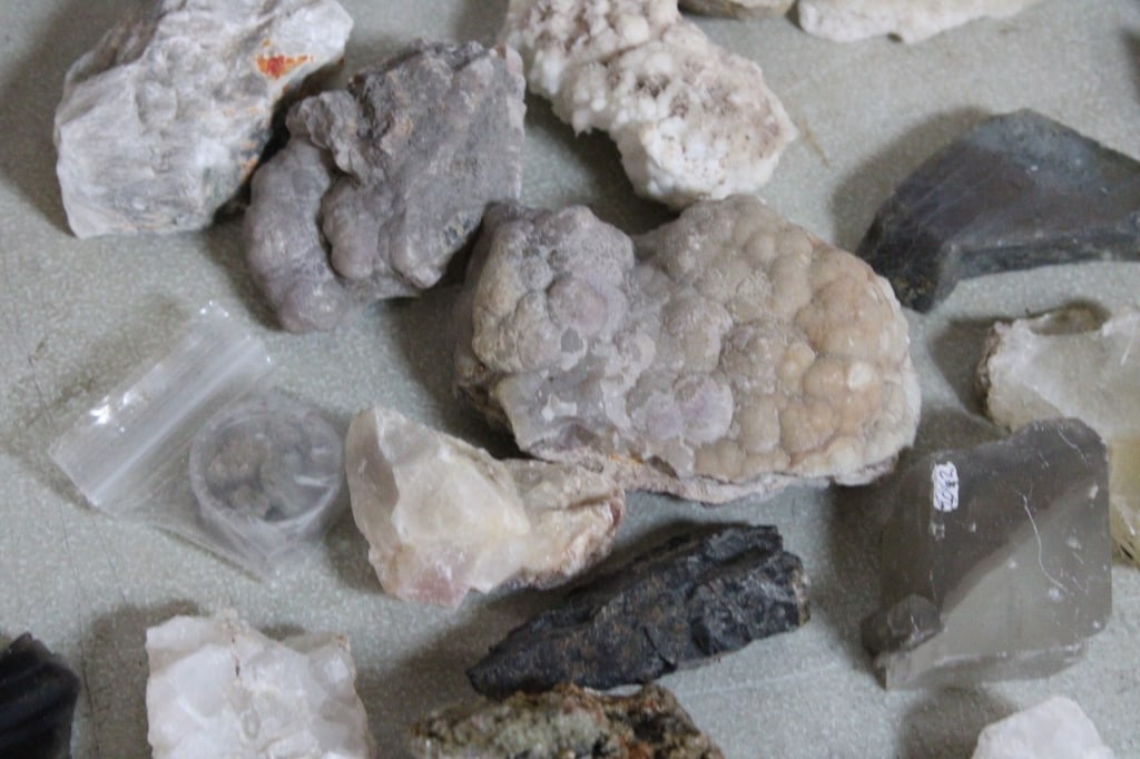 Assorted Geological Specimens, Minerals, Fossils - 7