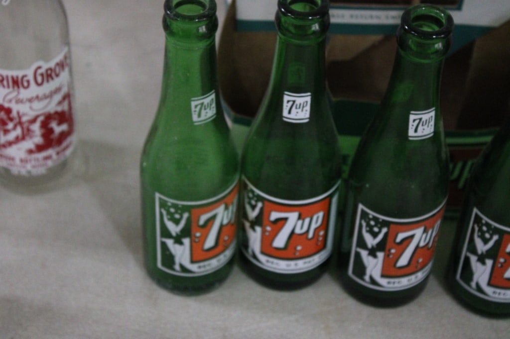 Vintage Soda Bottles 7UP, A&W, Pepsi, Spring Grove - 6
