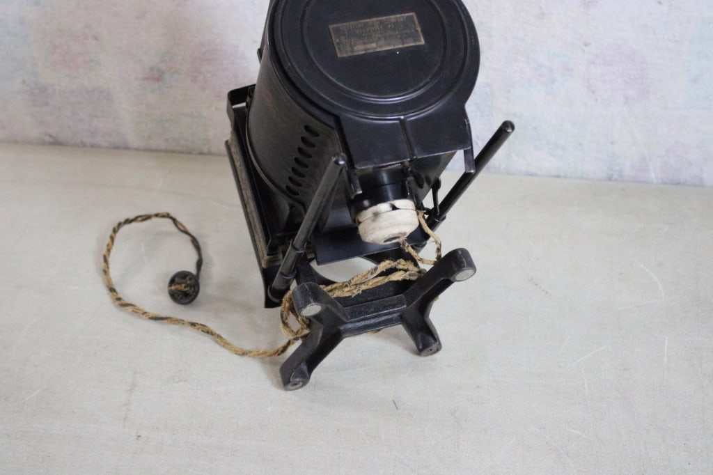 Keystone Bausch & Lomb Magic Lantern Projector - 10