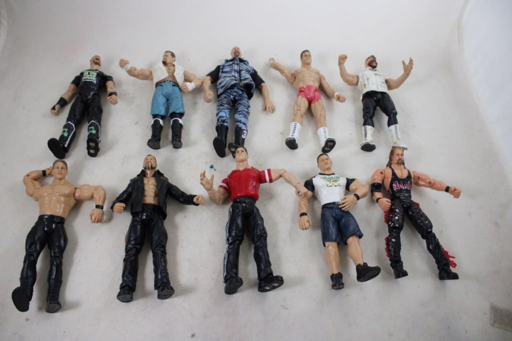 10 WWE WWF Titan Tron Wrestler Figures JAKKS (1 of 8)