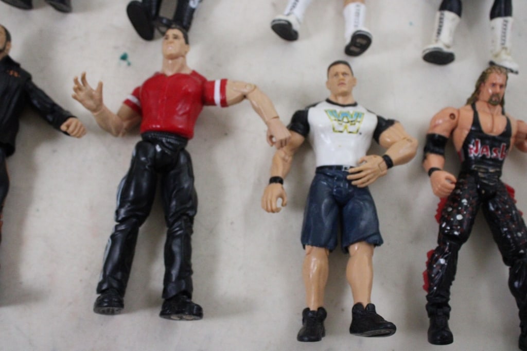 10 WWE WWF Titan Tron Wrestler Figures JAKKS - 3